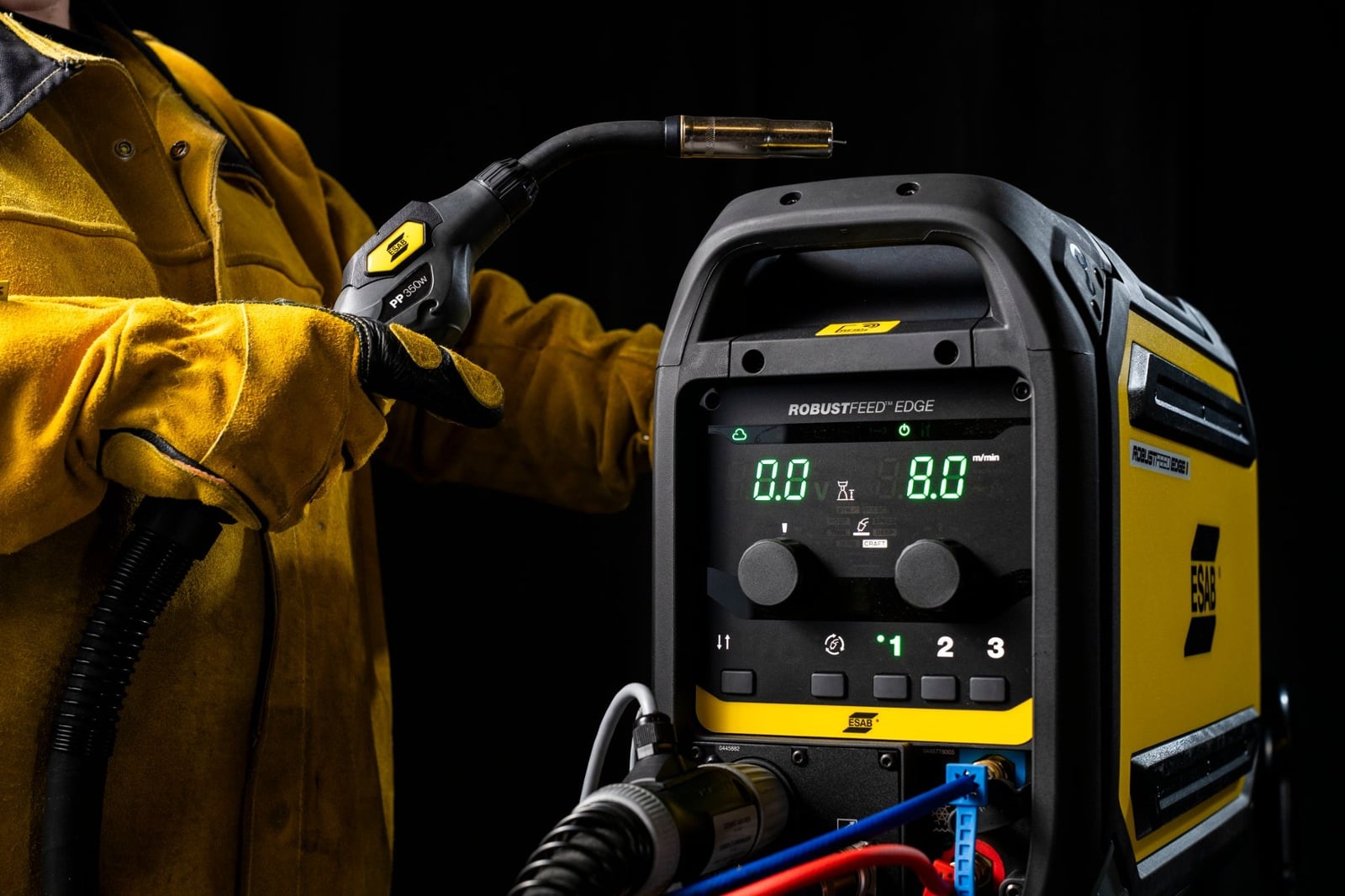 ESAB LAUNCHES NEW WARRIOR EDGE ALUMINUM SYSTEM FEATURING NEW ESAB PP 350W PUSH-PULL MIG GUN