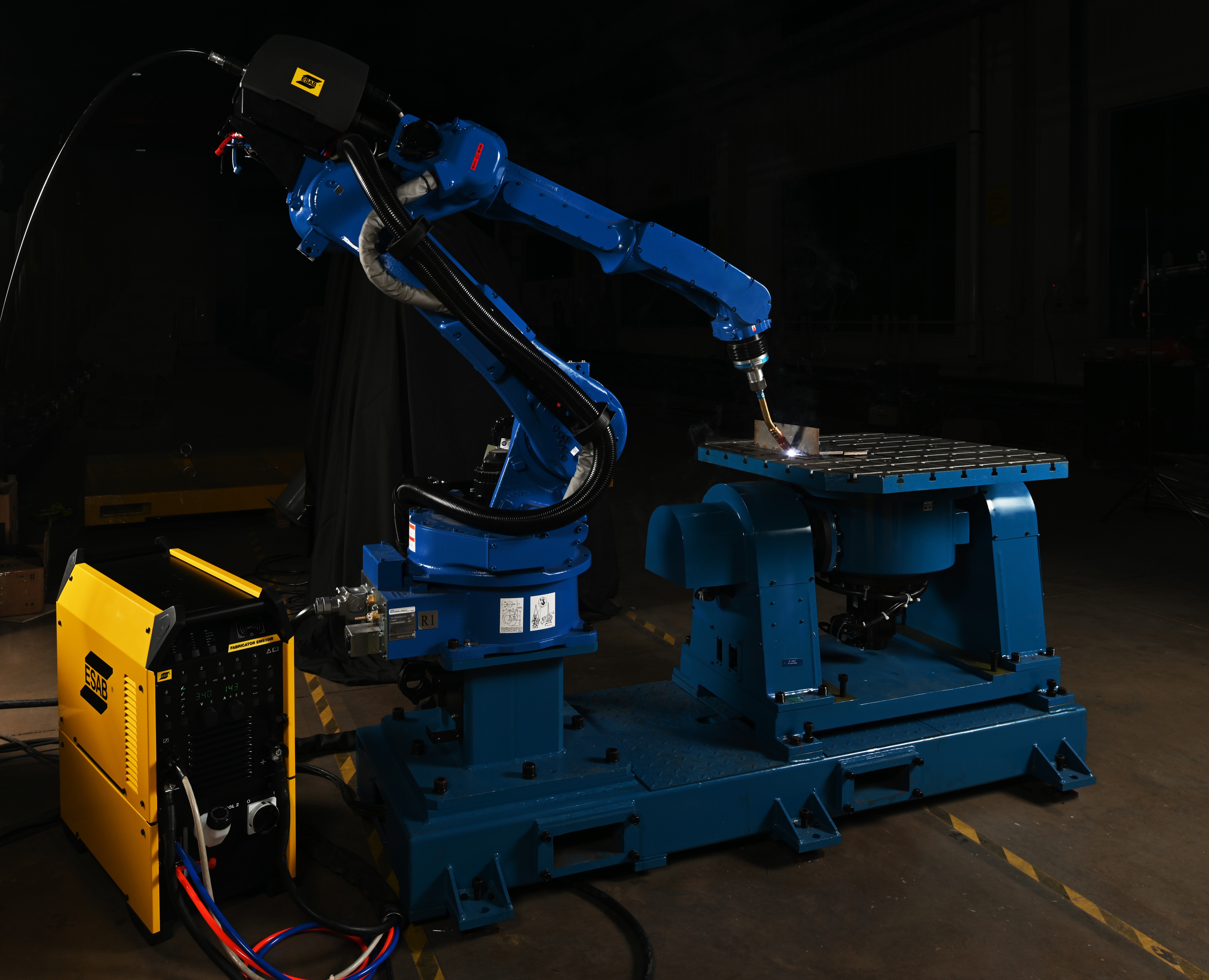 Fabricator-EM-510iR