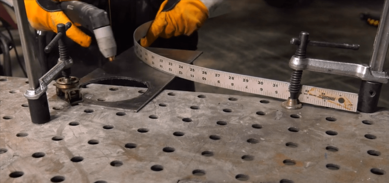 How to Cut an Arc with a Plasma Cutter | ESAB Elite Tips