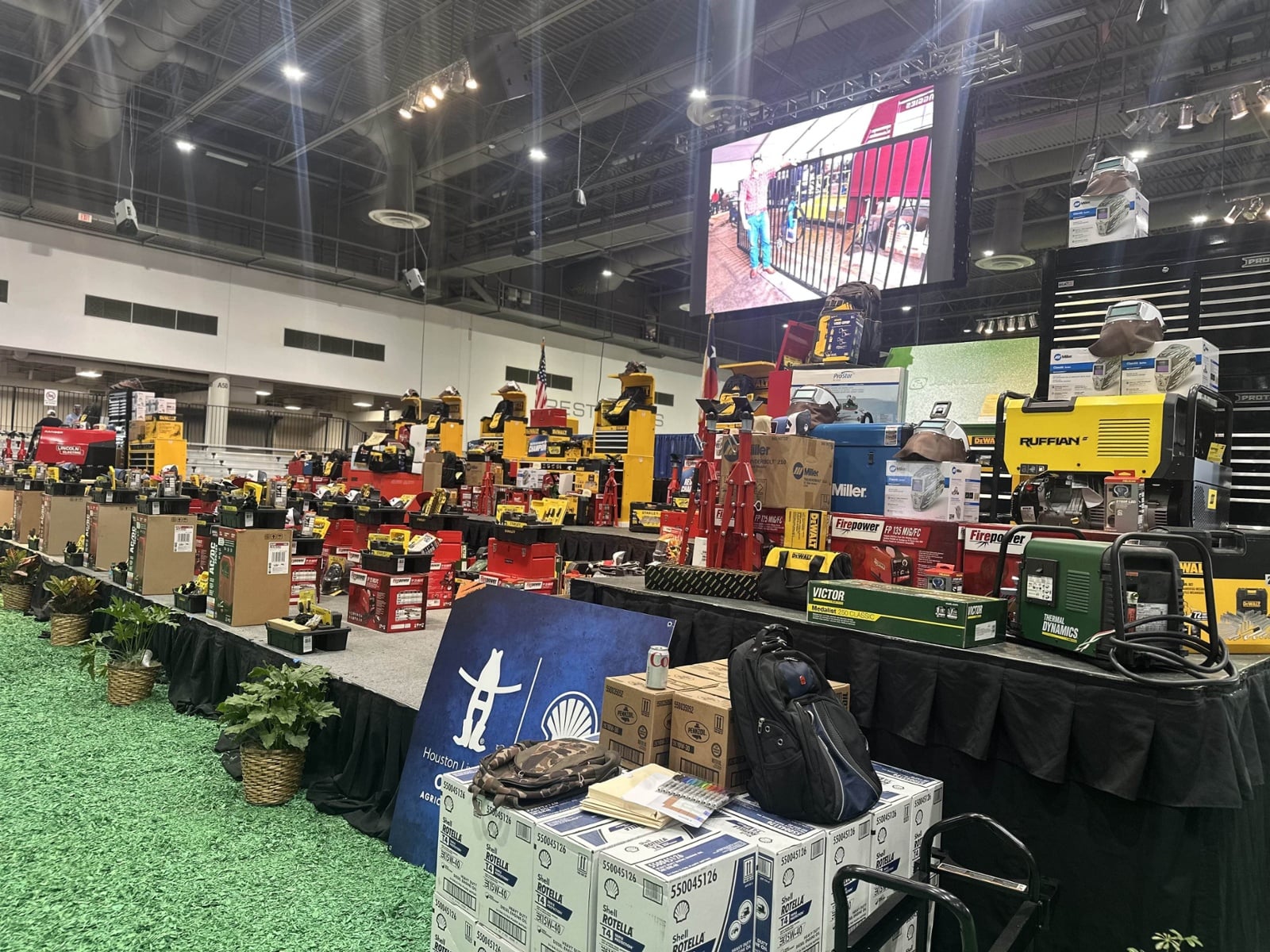 ESAB Supports Ag Mechanics Student Contests at Texas Rodeos with Welding and Cutting Equipment Donation Worth Over $450,000
